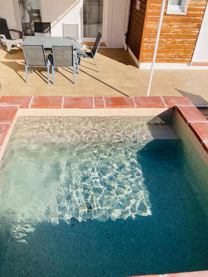 Gite Blanco Y Madera Narbonne Exteriér fotografie
